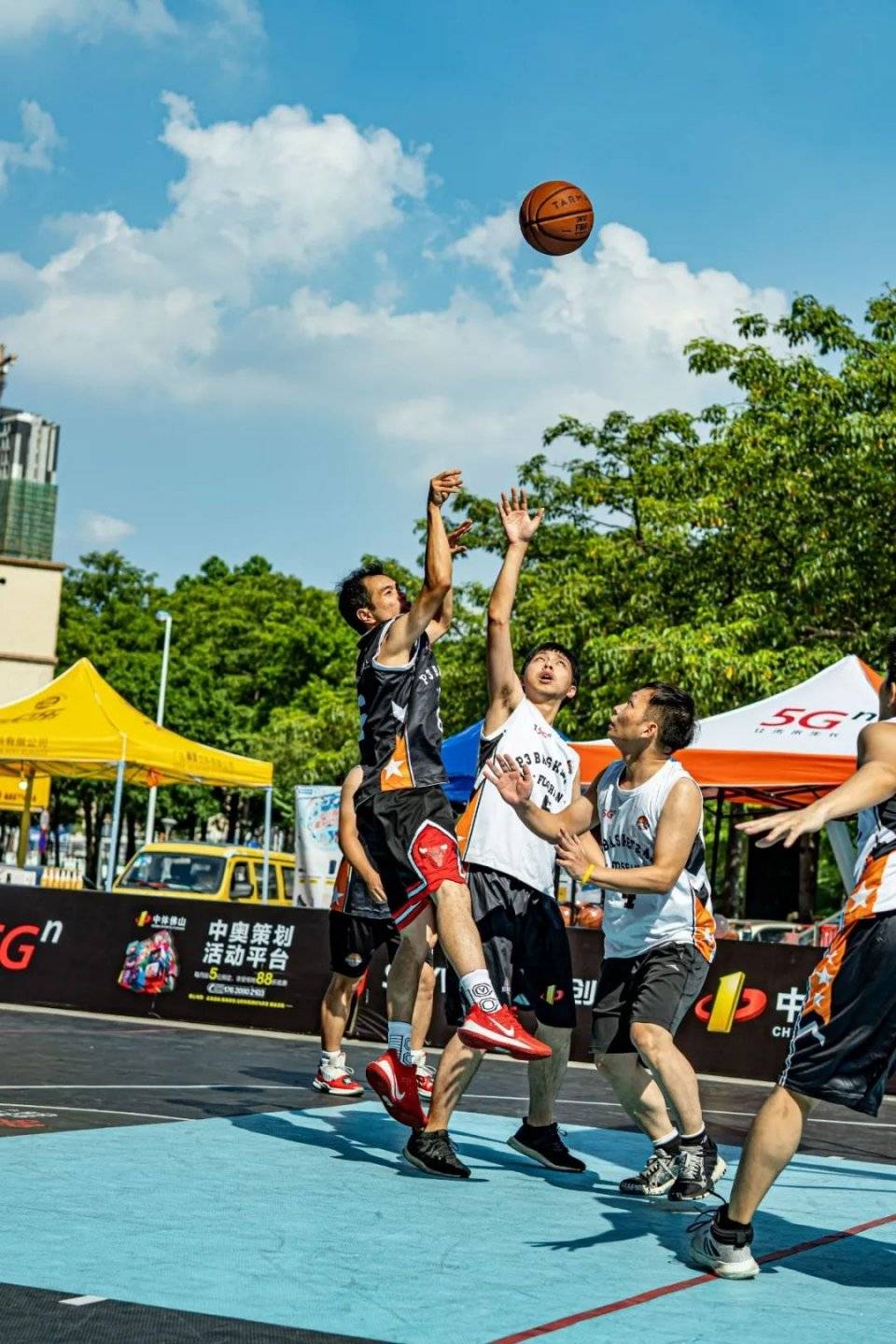 关于阿扎伦卡重返赛场,重返赛场首场状态出色,拜仁观众沸腾!热度持续攀升的信息 关于阿扎伦卡重返赛场,重返赛场首场状态出色,拜仁观众沸腾!热度持续攀升的信息