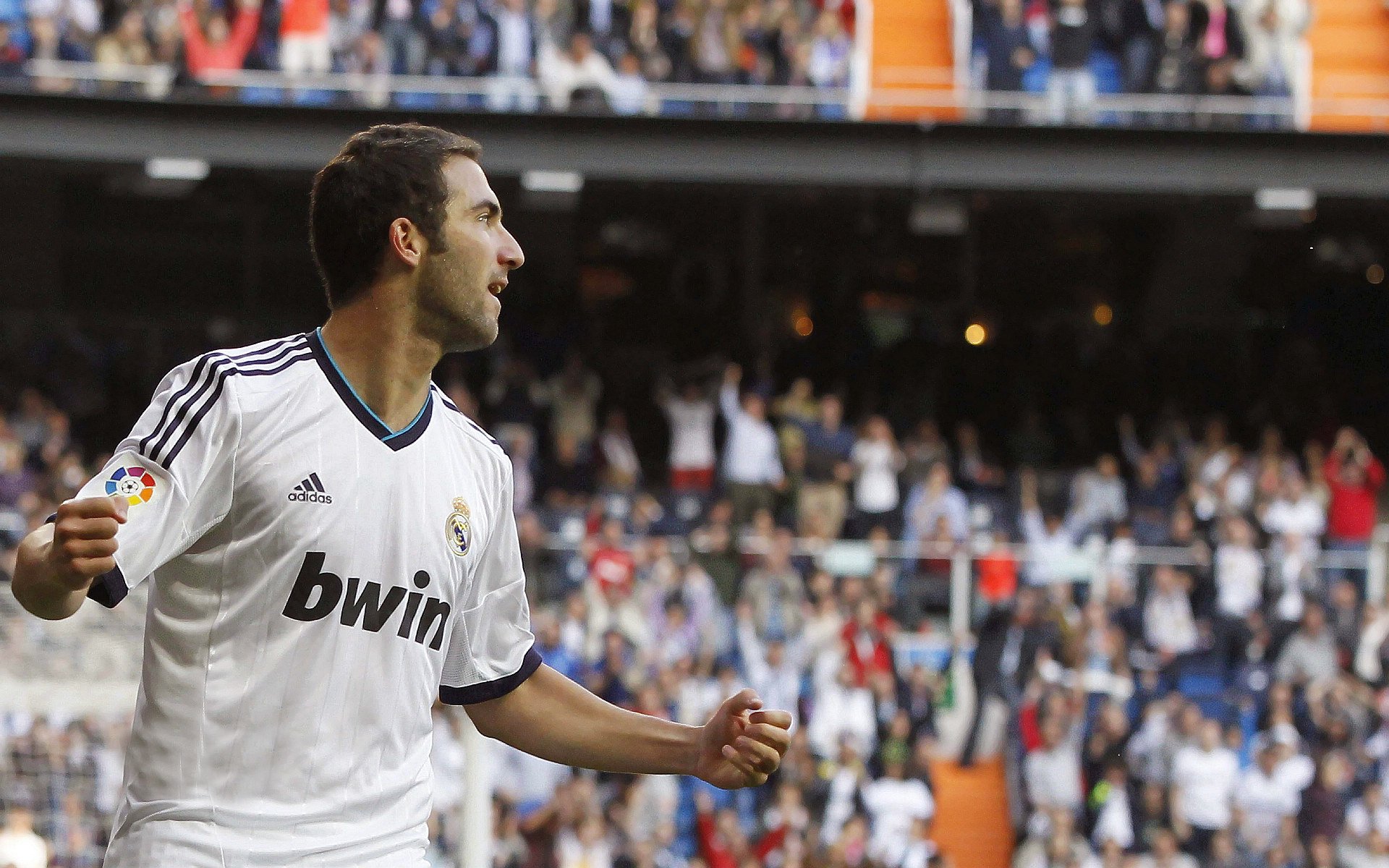 欧冠首回合爆出冷门！洛杉矶湖人绝杀菲尼克斯太阳，争冠形势突变(王楚钦张本智和争冠直播视频)